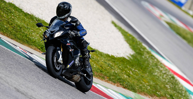 Michelin SuperSport EVO and PowerCup EVO - First Ride