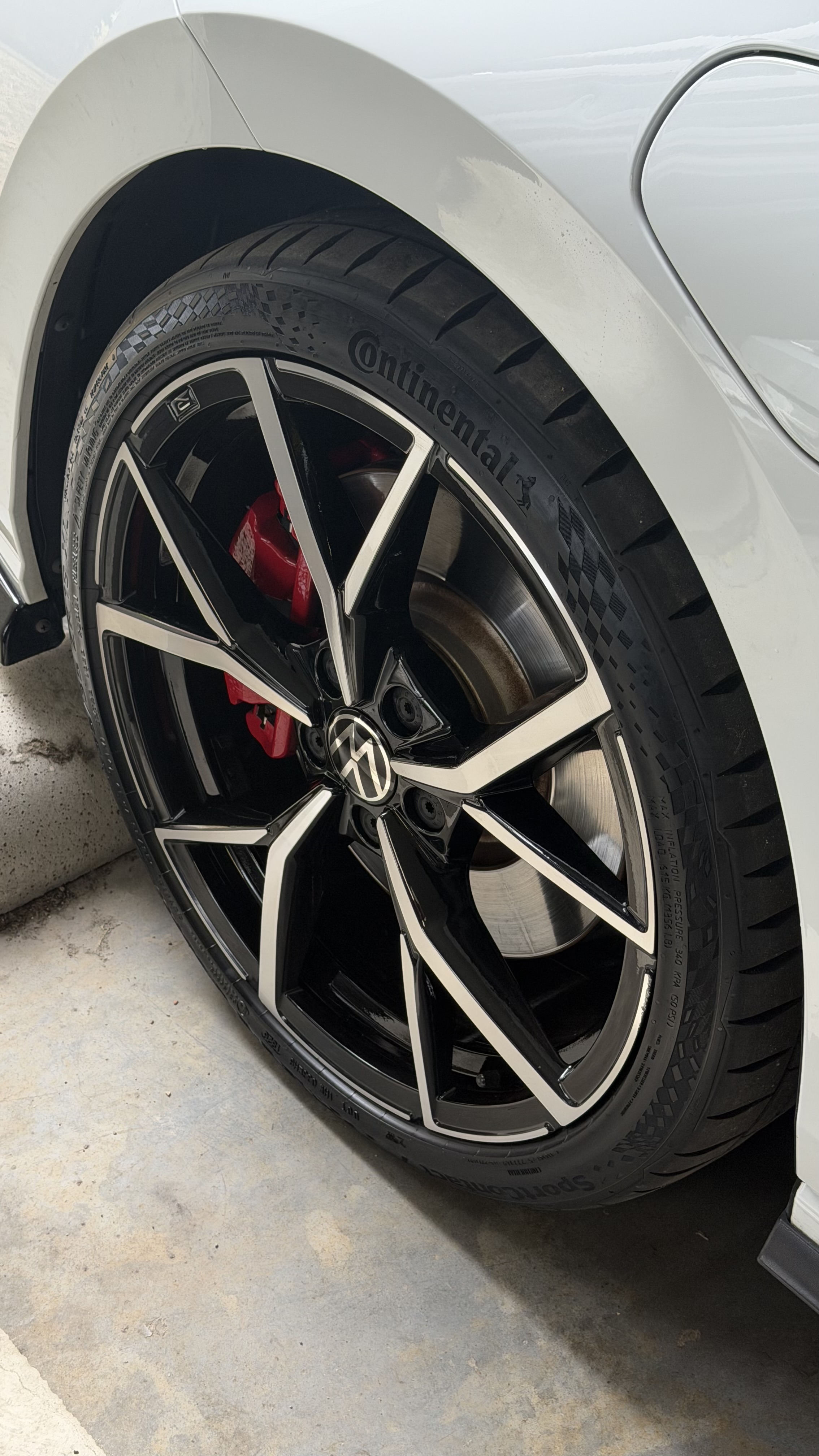 Continental SportContact 7