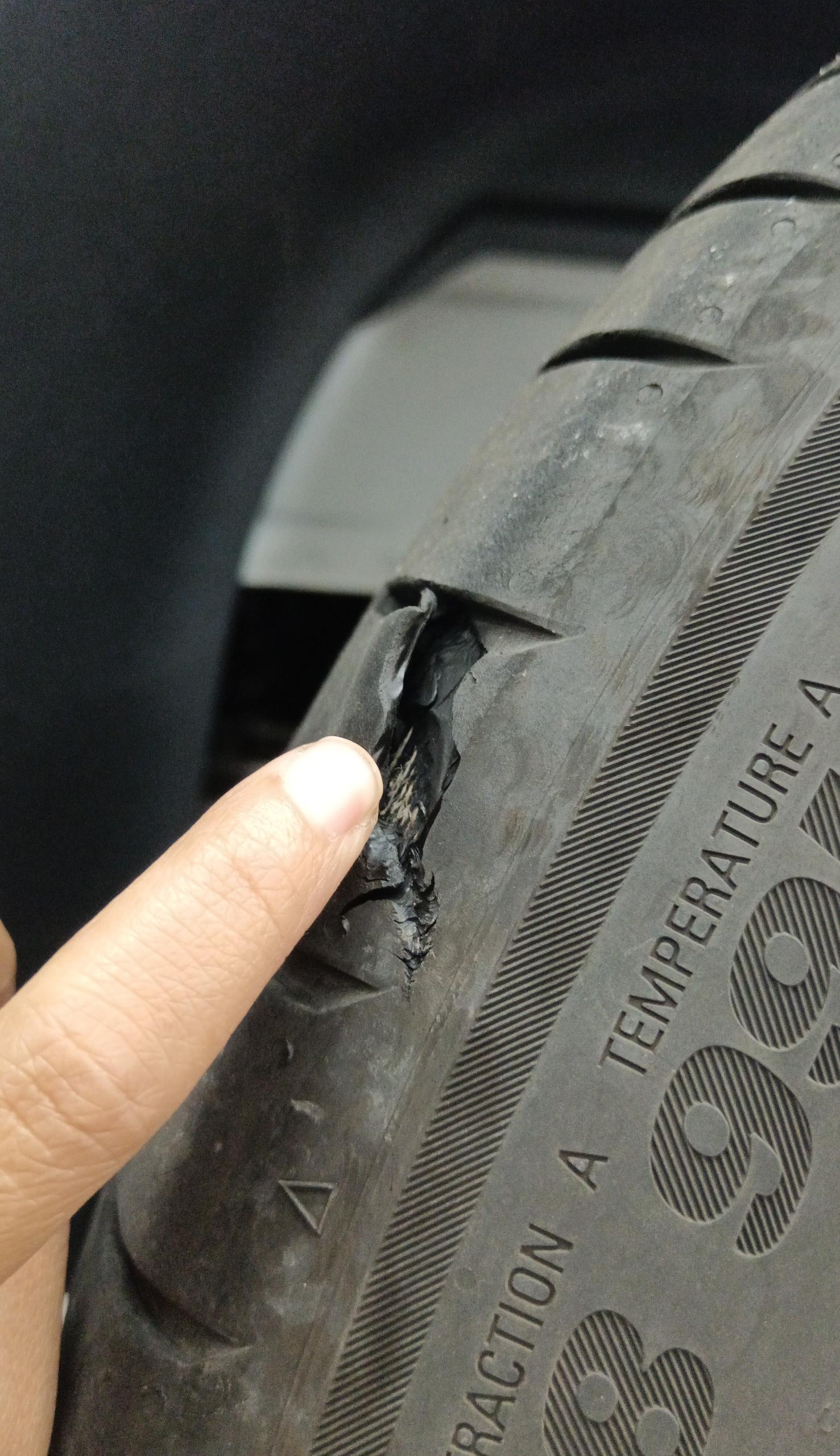 Kumho Ecsta PS71