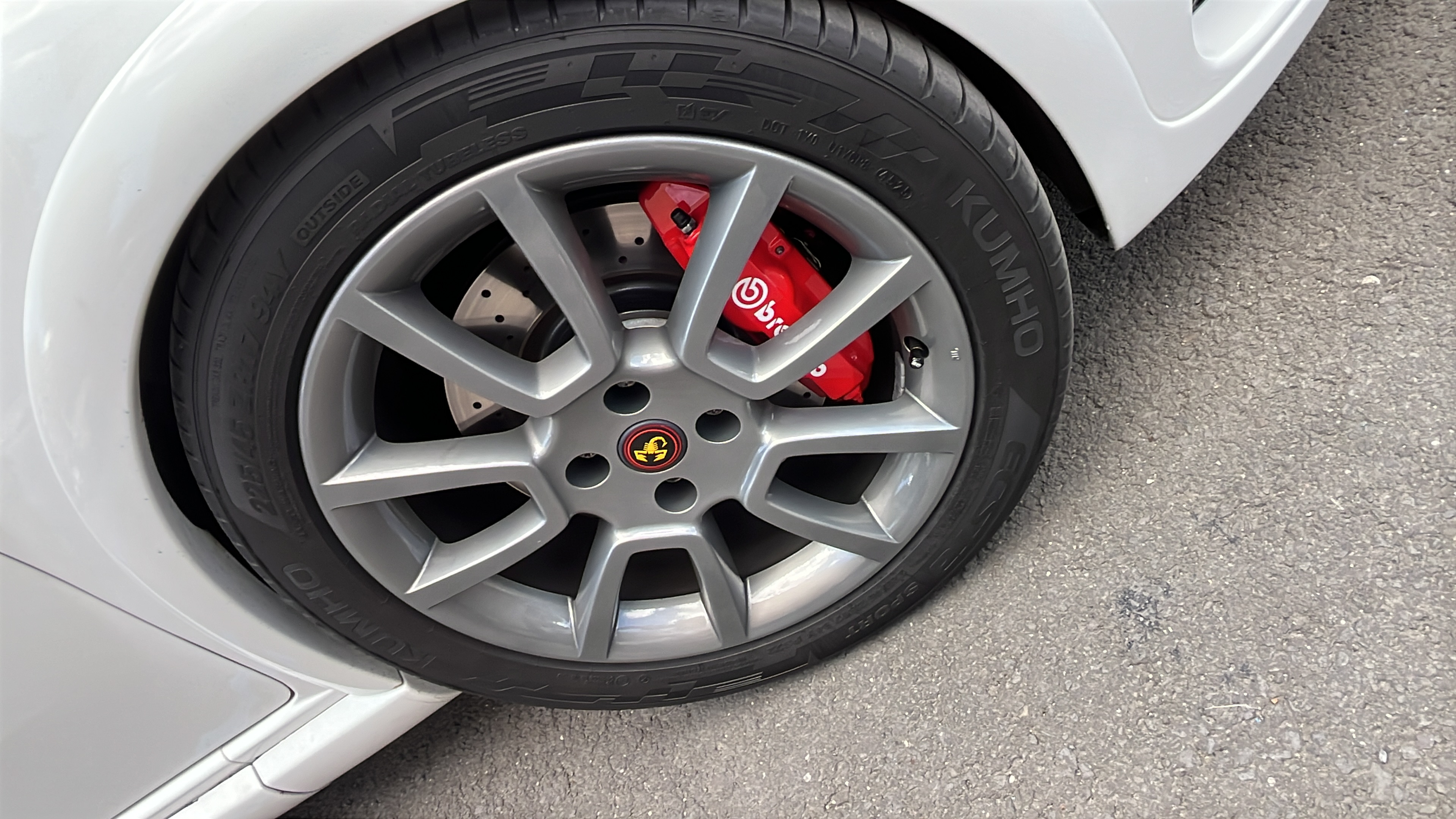 Kumho Ecsta Sport PS72