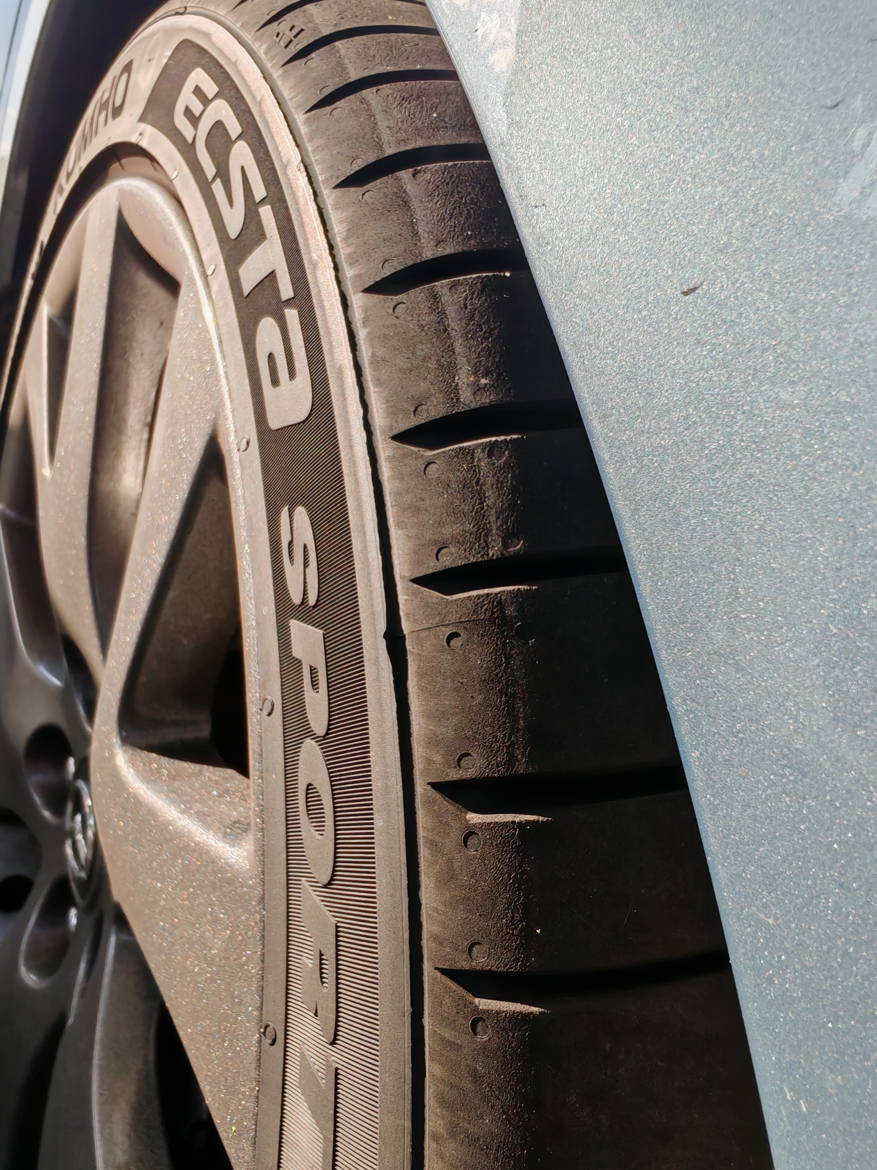 Kumho Ecsta Sport PS72