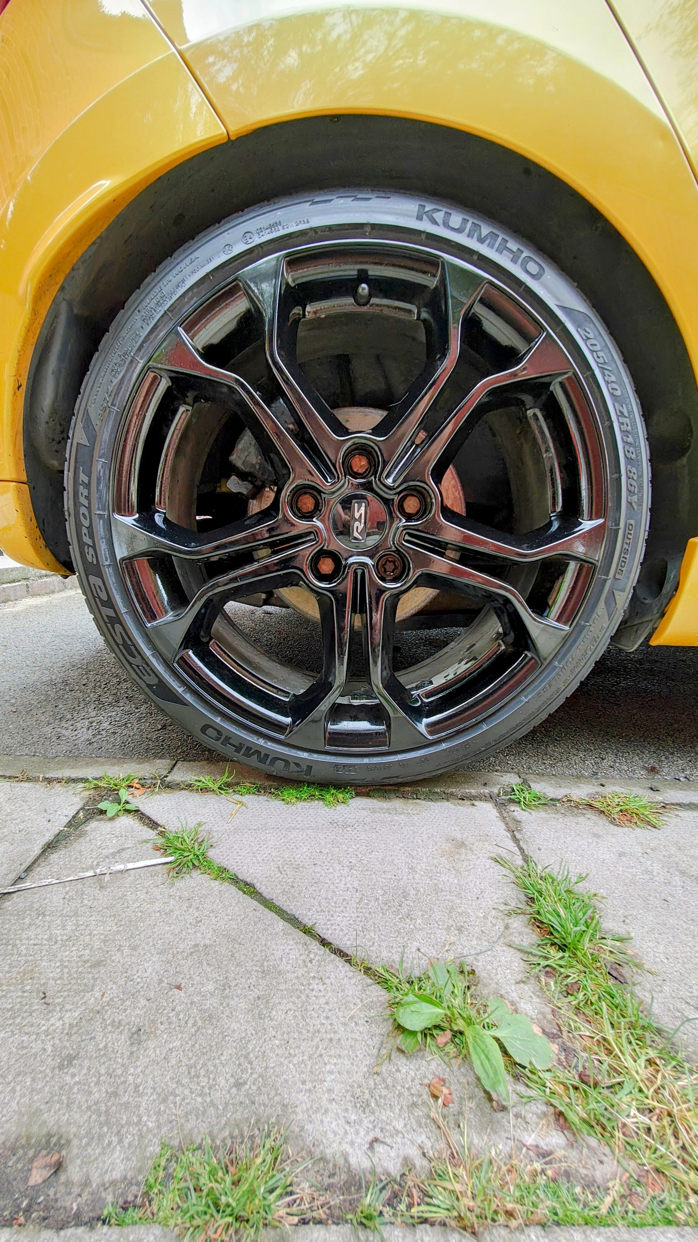 Kumho Ecsta Sport PS72