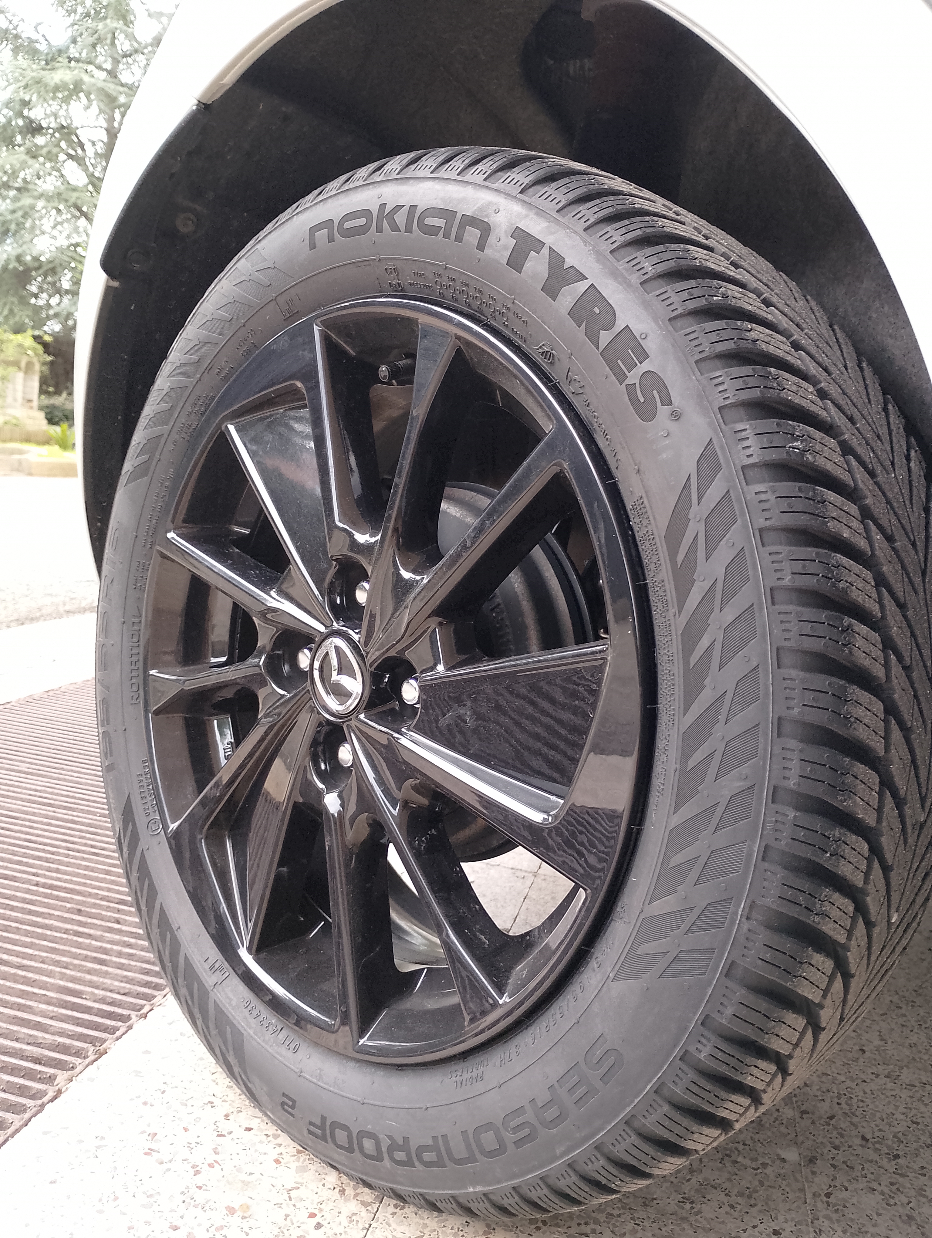Nokian Seasonproof 2