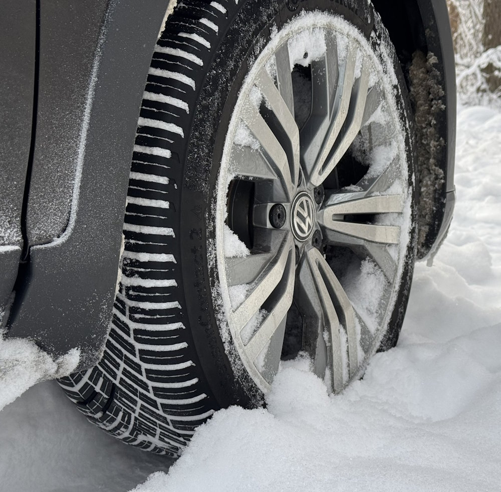 Continental AllSeasonContact 2