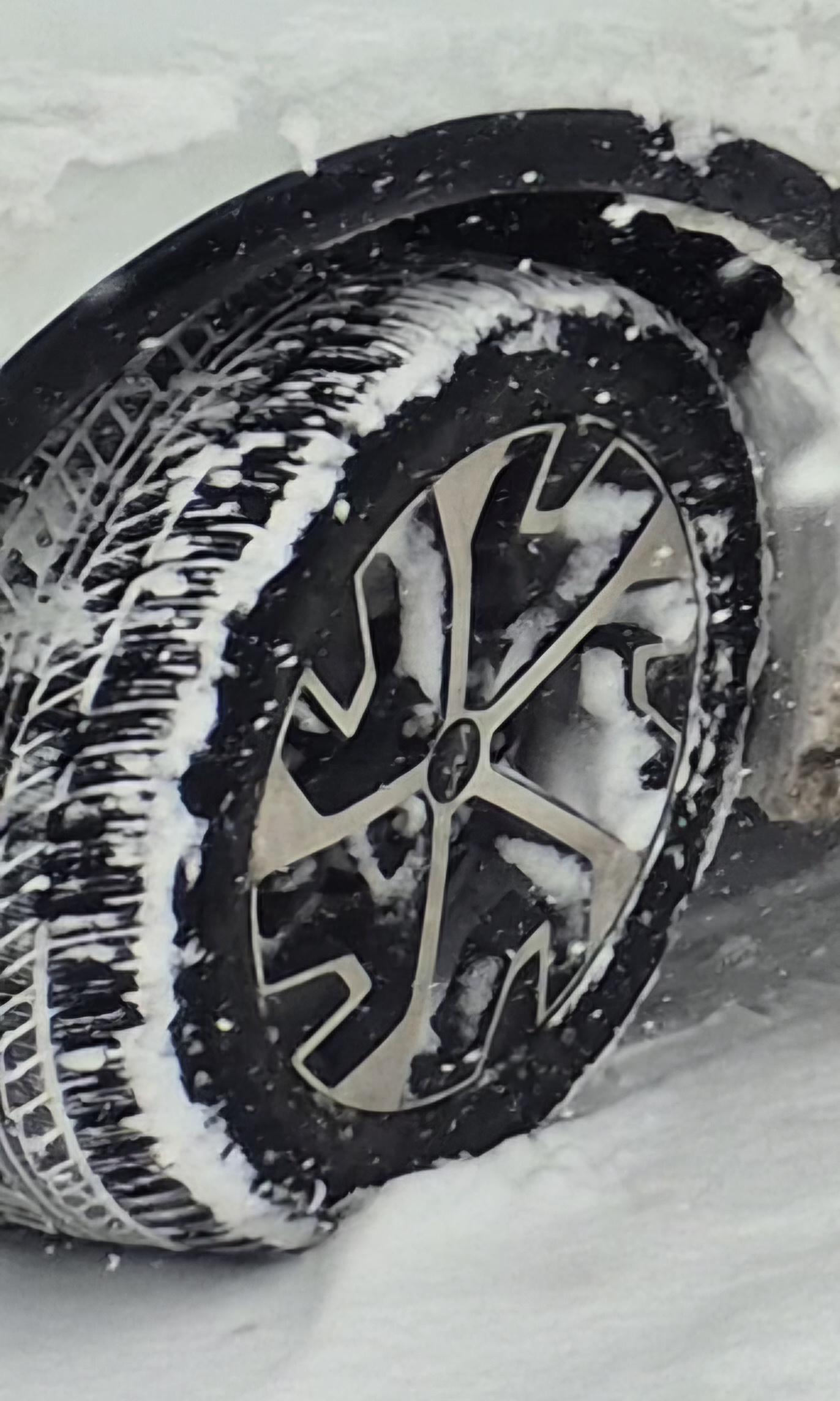 Hankook iON i*Cept SUV