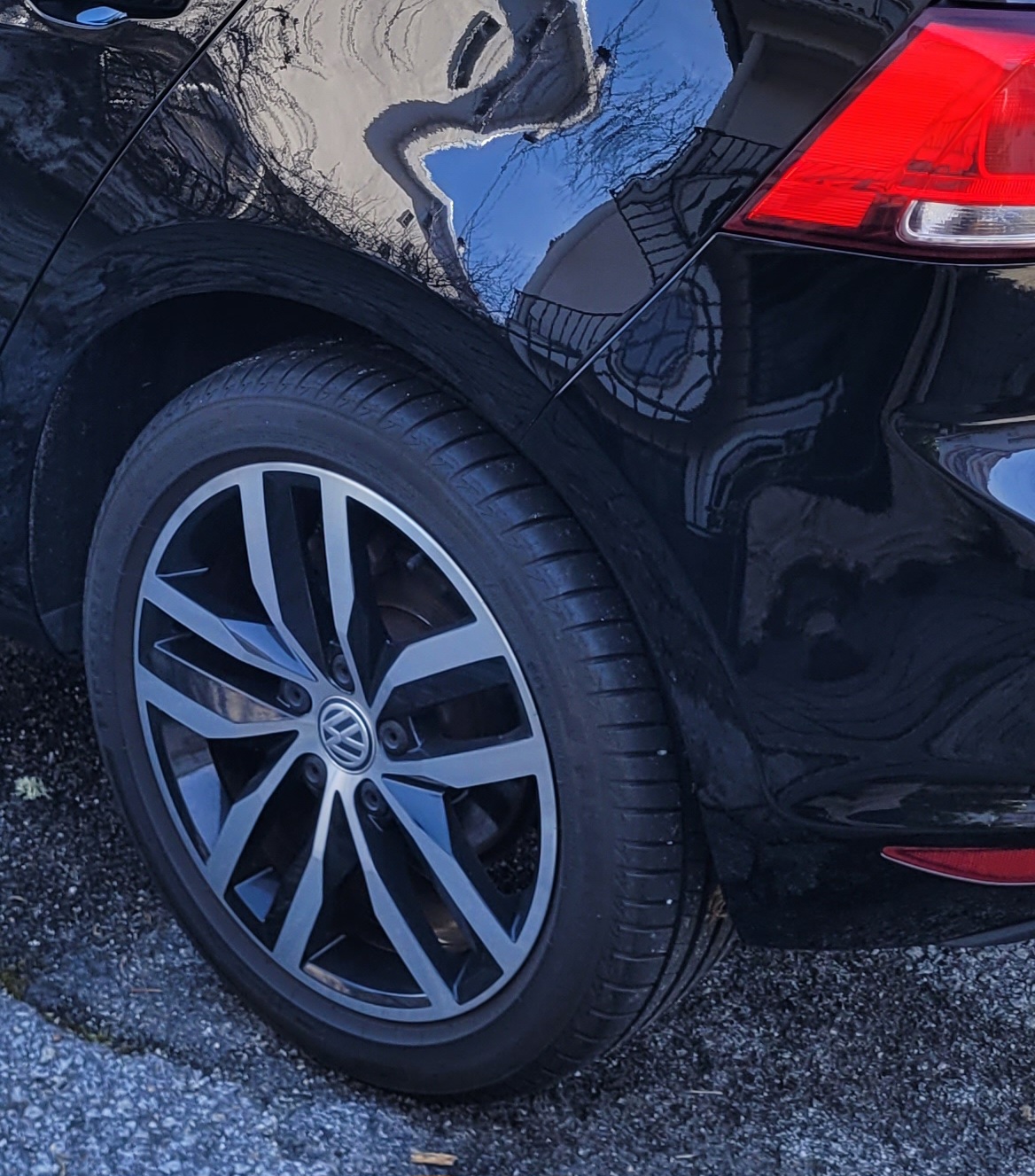 Firestone Roadhawk 2 ENLITEN