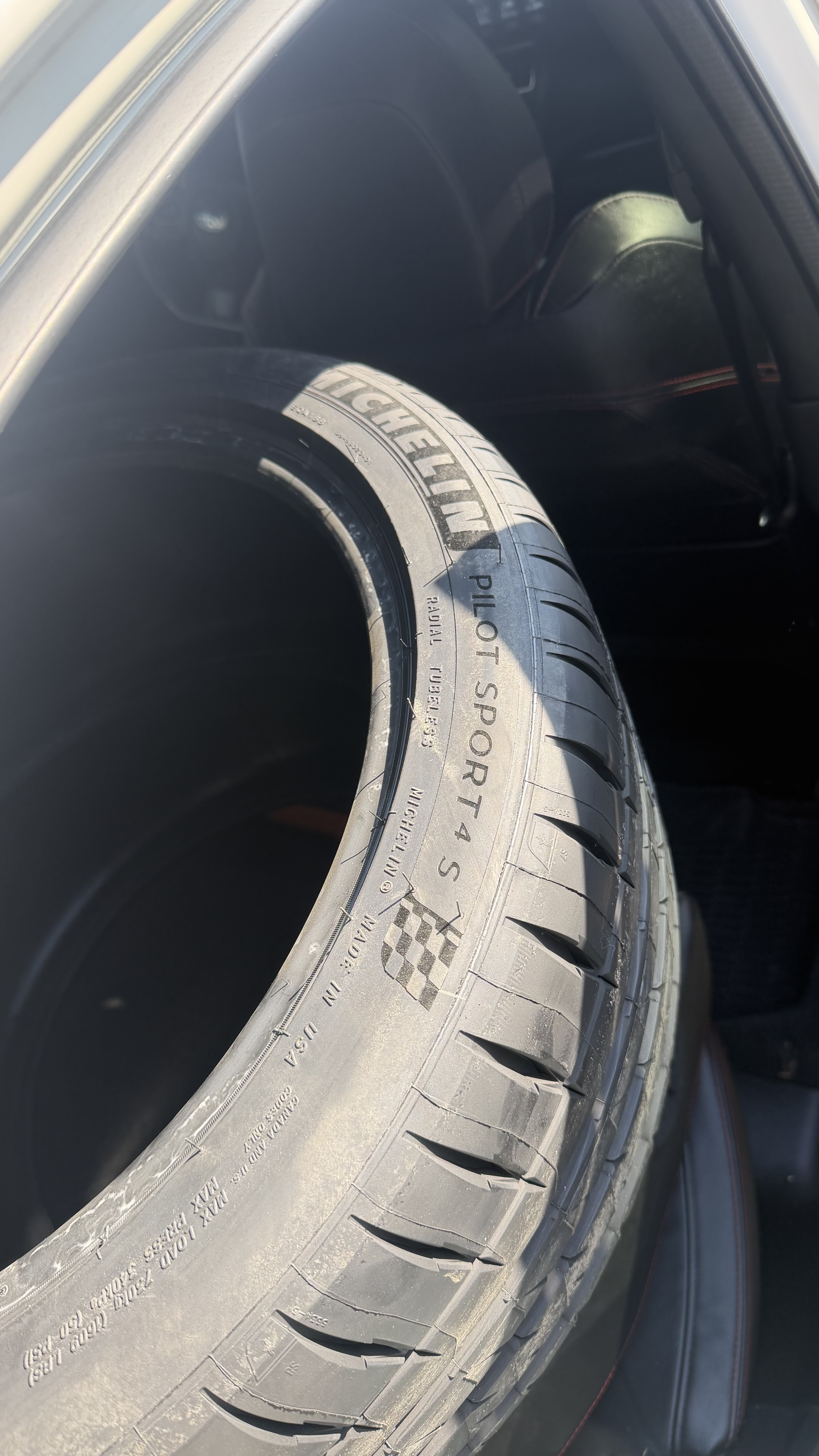 Michelin Pilot Sport 4 S *