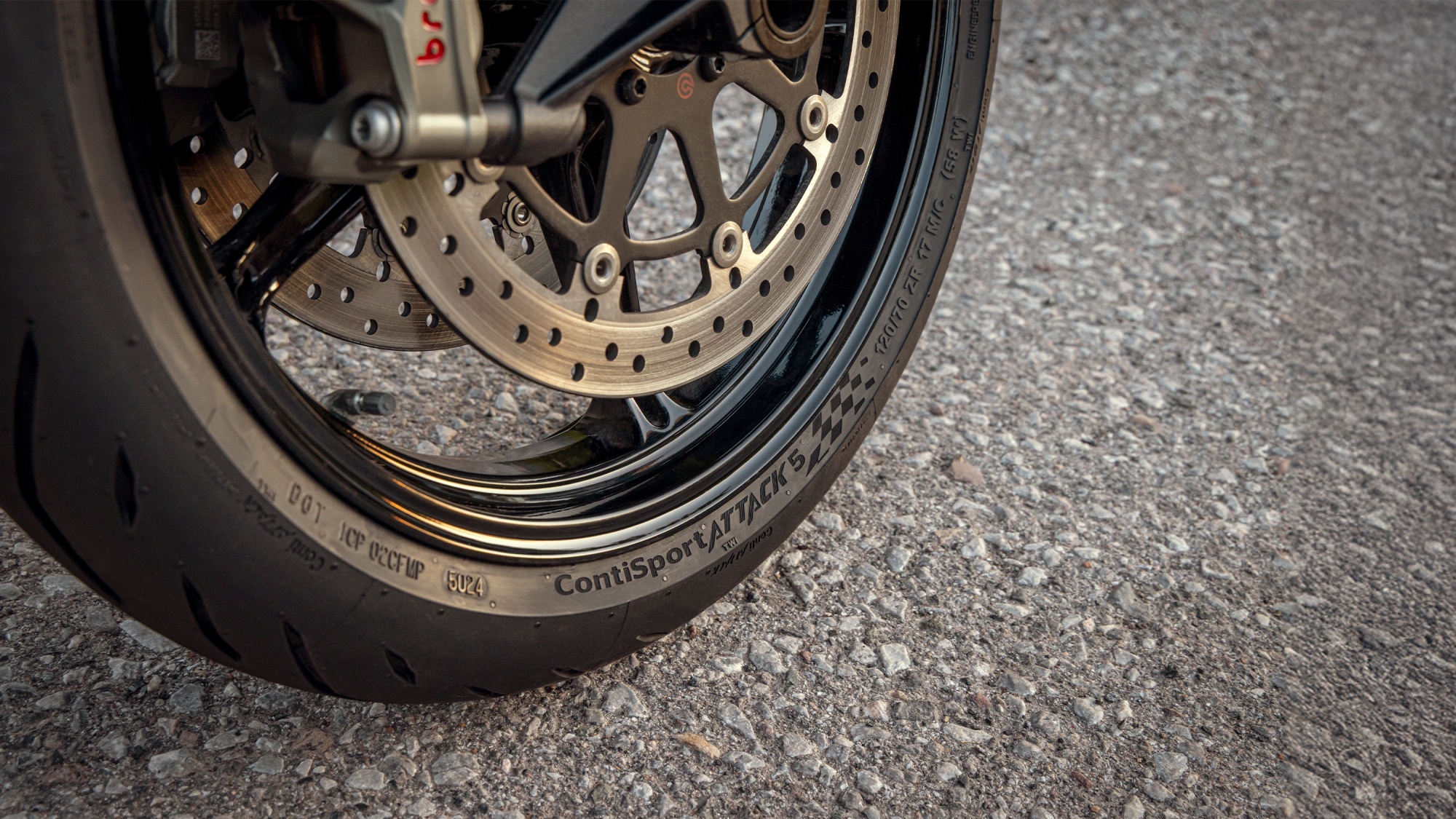 Continental ContiSportAttack 5