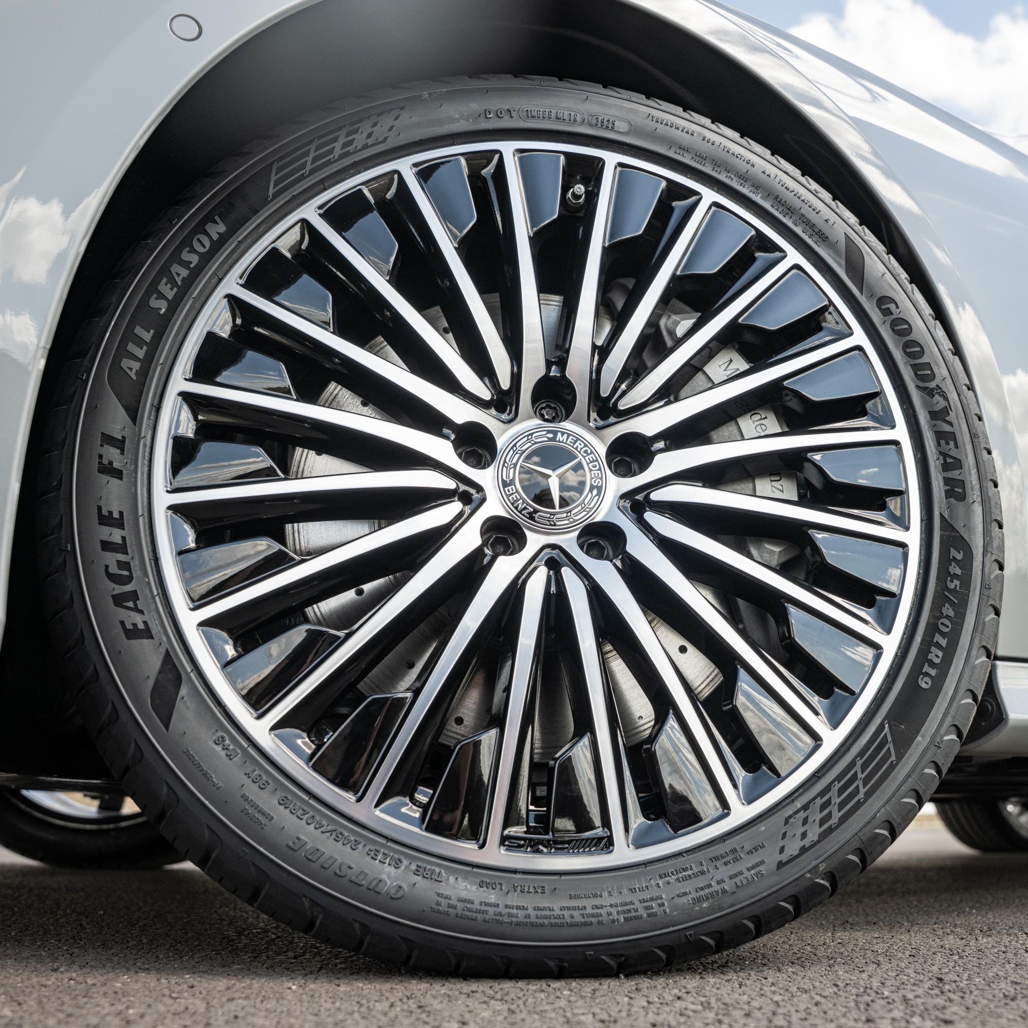 Goodyear Eagle F1 All Season