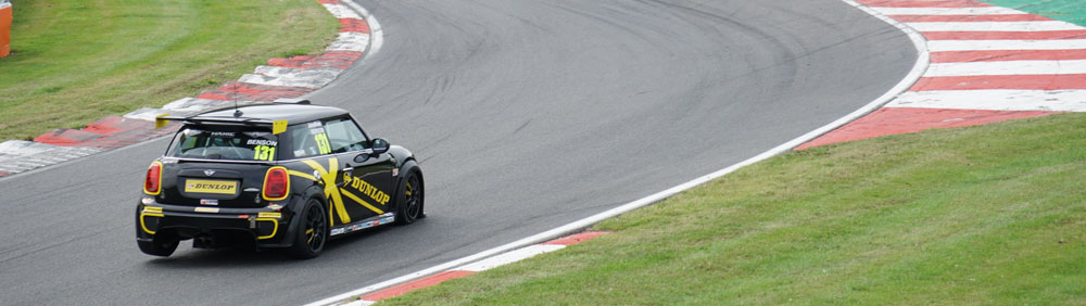 Tyre Reviews goes racing in the Mini Challenge