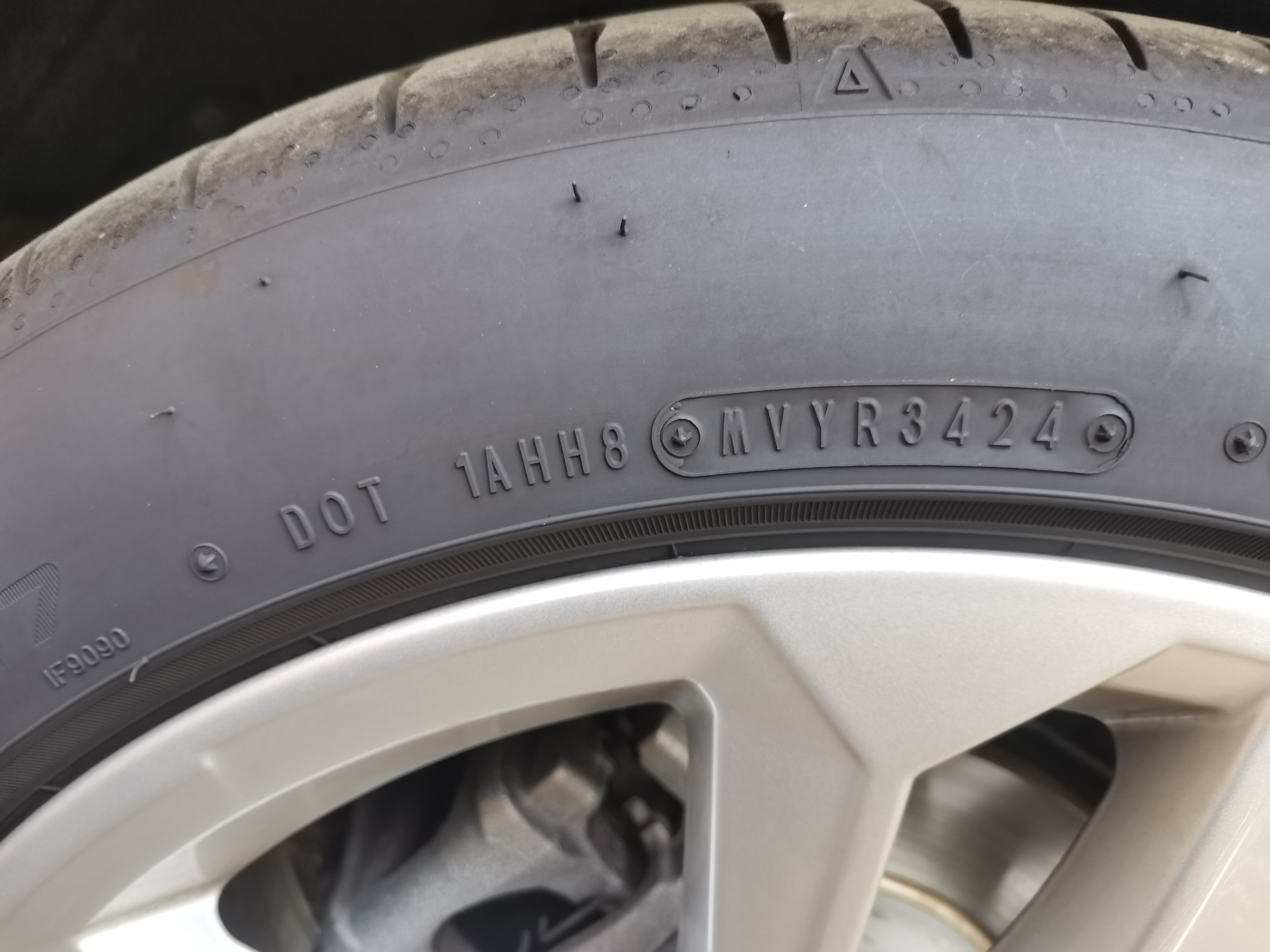 Falken Azenis FK520
