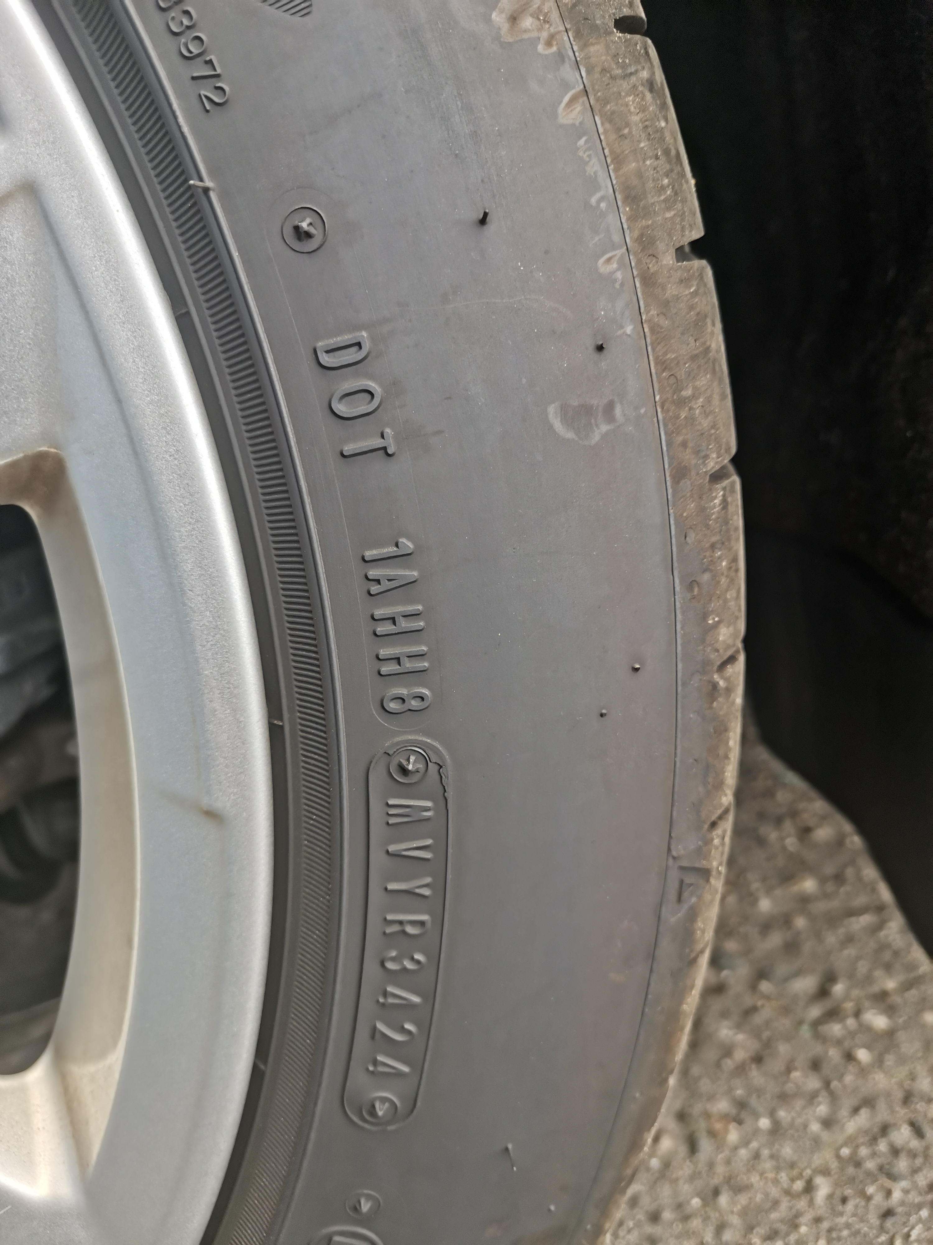 Falken Azenis FK520