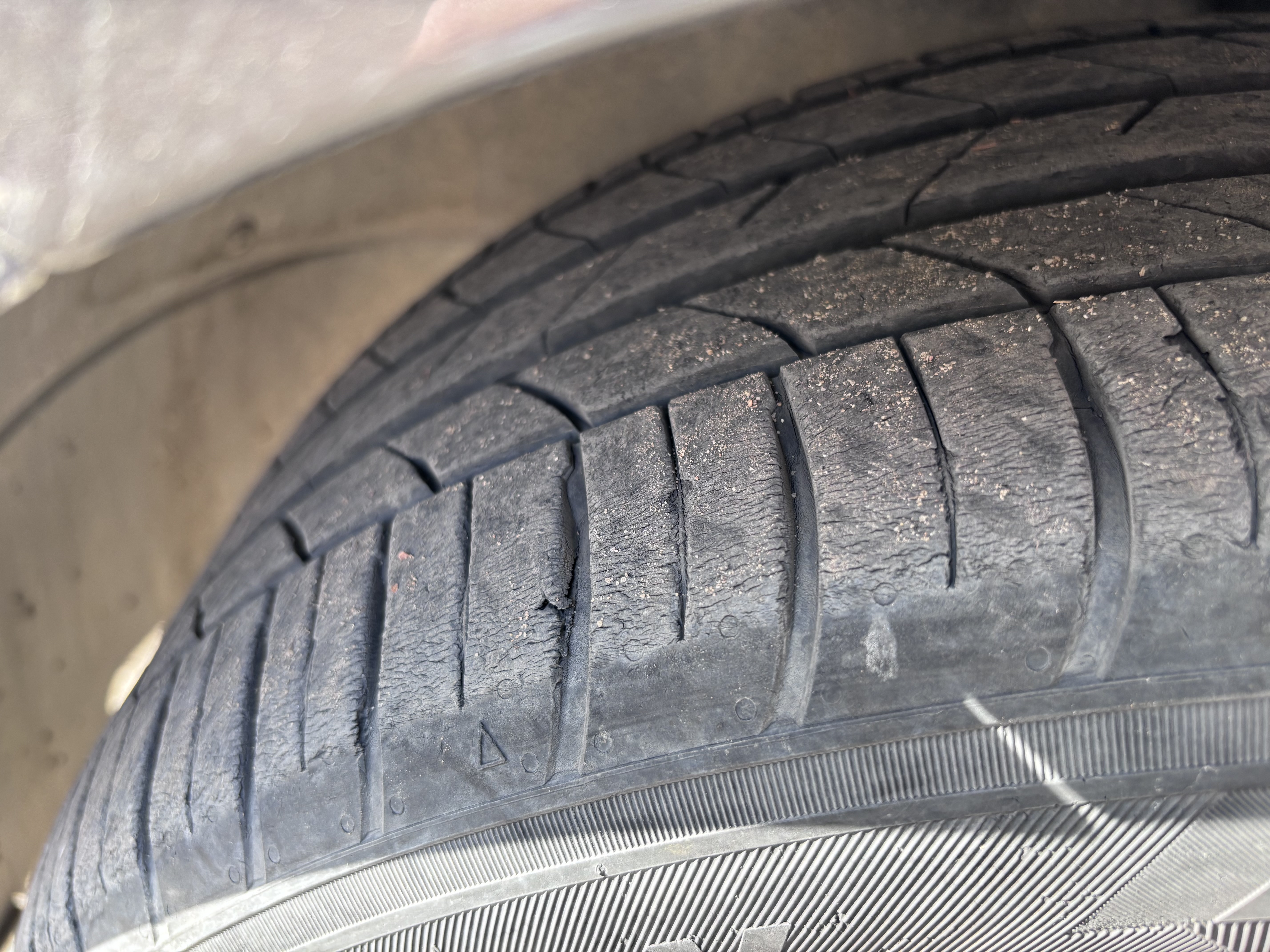Kumho Ecsta HS52