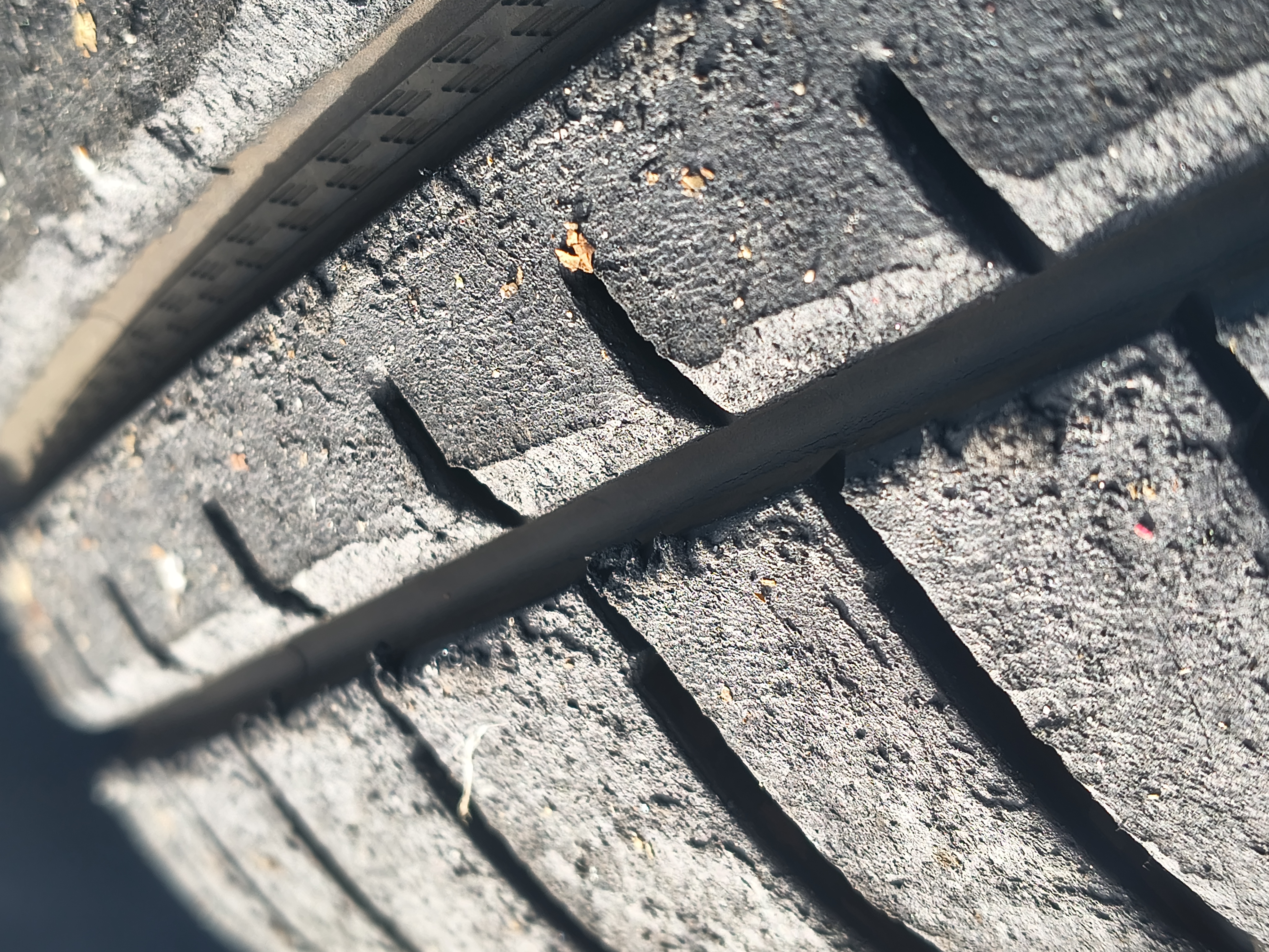 Kumho Ecsta Sport PS72