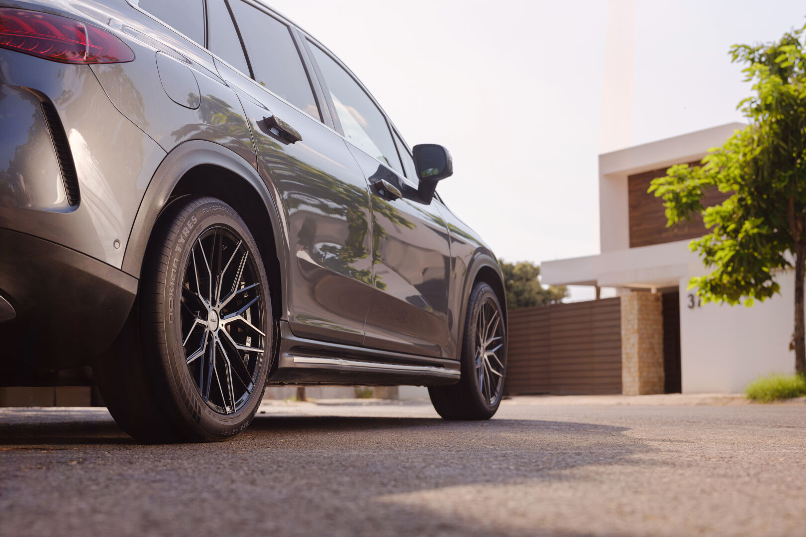 Nokian Powerproof E, low front three quarter view