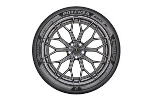 Bridgestone Potenza Race R rear tyre, 345/30 ZR21, on a Lamborghini Revuelto SV wheel