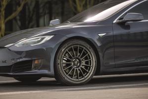 Bridgestone Turanza EV on Tesla
