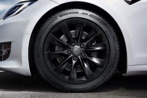 Hankook iON FlexClimate Sidewall