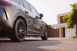 Nokian Powerproof E, low front three quarter view